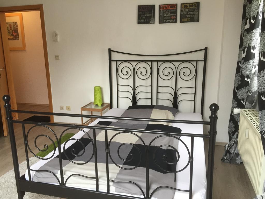 Rael-Boardinghouse Hotell Bielefeld Rum bild