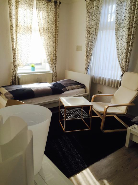 Rael-Boardinghouse Hotell Bielefeld Rum bild