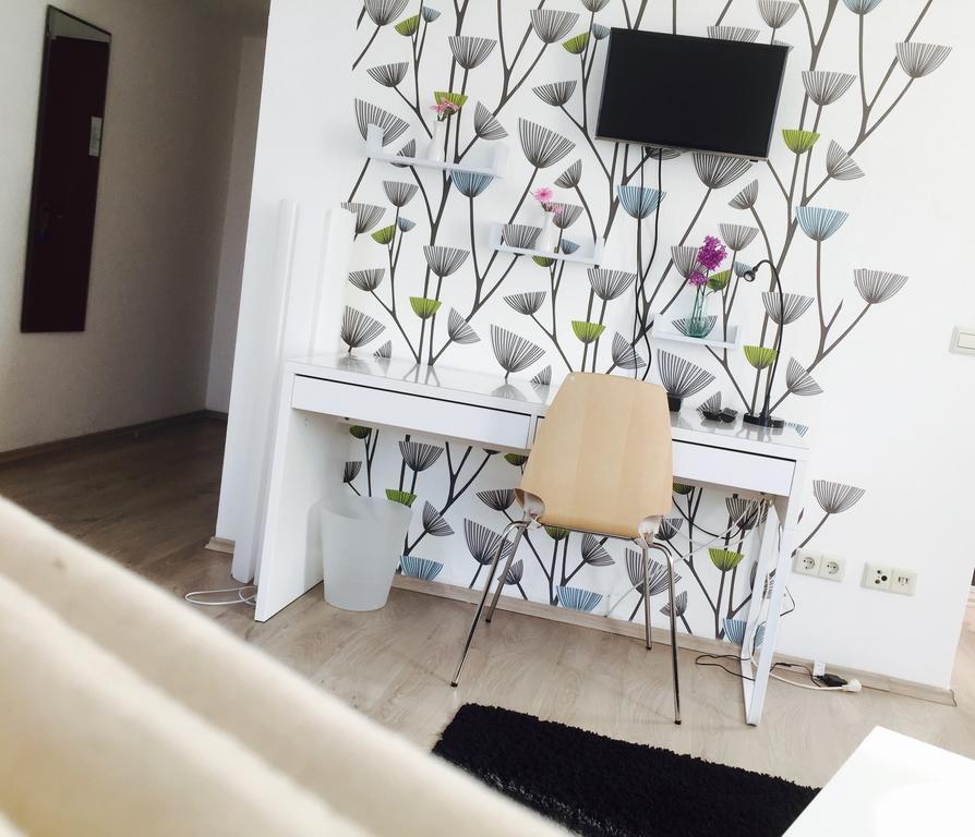 Rael-Boardinghouse Hotell Bielefeld Rum bild