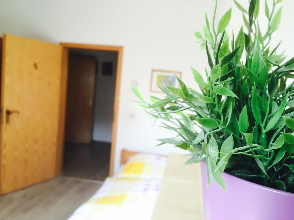 Rael-Boardinghouse Hotell Bielefeld Rum bild